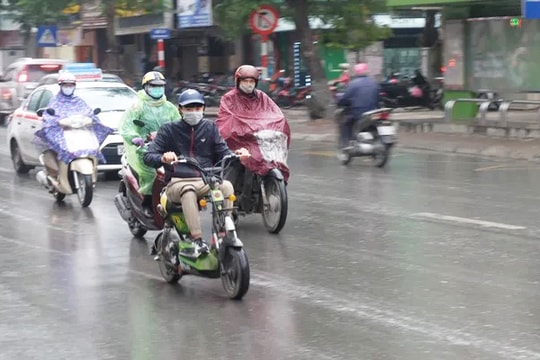 Bắc Bộ còn mưa rào rải rác và có nơi có dông