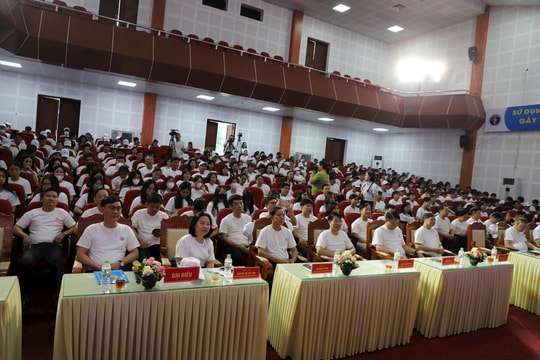 Trên 1 triệu đoàn viên và người lao động đã bỏ hoặc giảm hút thuốc lá