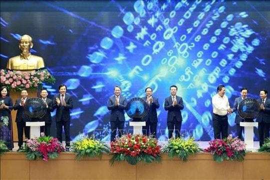 Thủ tướng: Cổng Pháp luật quốc gia phải là công cụ hữu ích của người người, nhà nhà