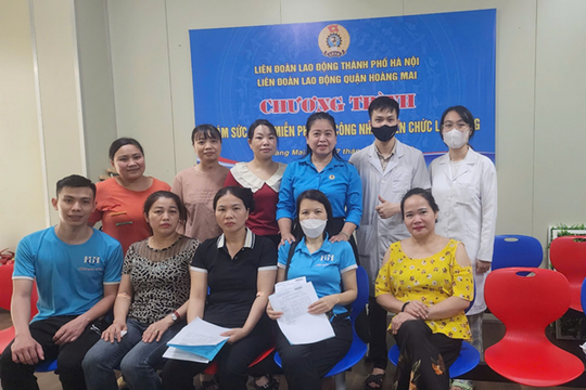 Khám sức khỏe miễn phí cho công nhân lao động quận Hoàng Mai