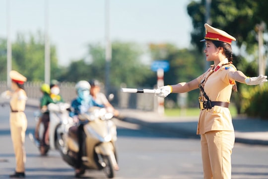 Hà Nội triển khai 23 nhiệm vụ nâng cao hiệu quả bảo đảm trật tự, an toàn giao thông