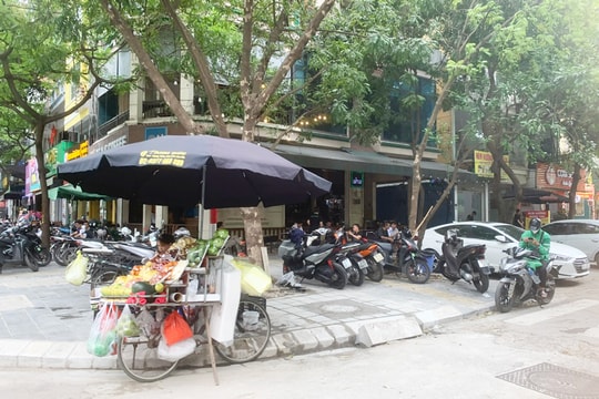 Vi phạm về trật tự đô thị ở phường Dịch Vọng Hậu: Thiếu những giải pháp quyết liệt