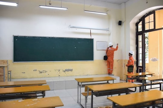 Hà Nội: Bảo đảm điện phục vụ kỳ thi tốt nghiệp THPT và kỳ thi tuyển sinh vào lớp 10