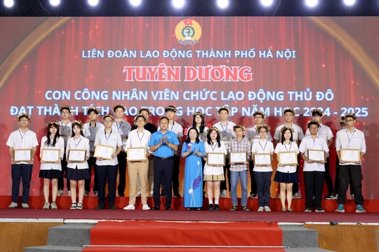 Biểu dương 100 gia đình công nhân, viên chức, lao động Thủ đô tiêu biểu