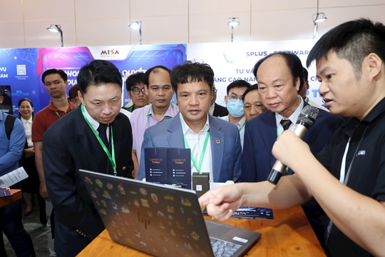 TP Hồ Chí Minh: Người lao động xin việc cần biết sử dụng AI