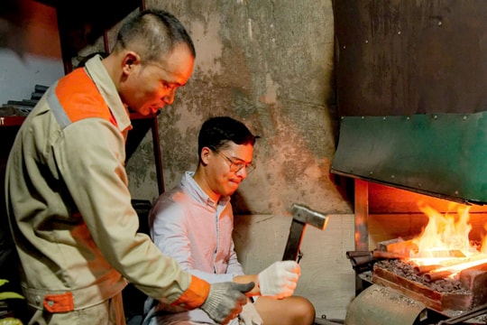Nghệ nhân trẻ với giấc mơ đưa dao kéo Việt ra thế giới