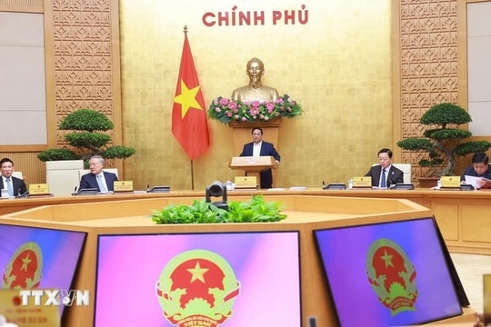 Thủ tướng Phạm Minh Chính chủ trì phiên họp Chính phủ thường kỳ tháng 5-2025