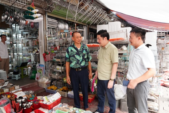 Cầu Giấy nhân rộng mô hình “Chợ thông minh 4.0 không dùng tiền mặt”