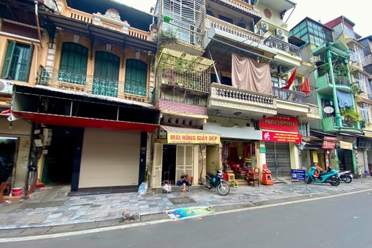 Lý giải cảnh kinh doanh đìu hiu trên "mặt tiền" nhiều phố "vàng"