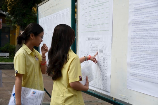 Kỳ thi vào lớp 10 tại TP Hồ Chí Minh: Phát hiện 2 thí sinh đánh dấu ký tự lạ vào phách