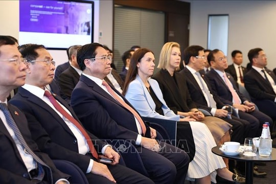 Thủ tướng Phạm Minh Chính mong muốn Estonia chia sẻ, truyền cảm hứng chuyển đổi số