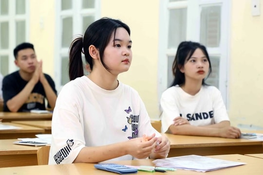 Bỏ khối C00 sát kỳ thi tốt nghiệp THPT: Sĩ tử chới với