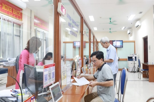 Bộ Nội vụ đề xuất bỏ hình thức kỷ luật giáng chức, hạ bậc lương với công chức