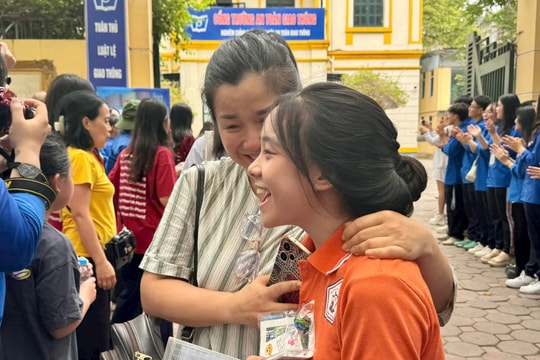 Đề ngữ văn tại Hà Nội: Bám sát chương trình mới, gần gũi học sinh