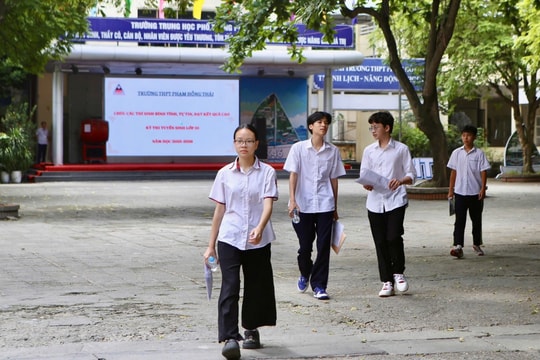 420 thí sinh vắng mặt trong buổi thi môn Ngữ văn