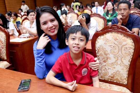 Quan tâm, chăm lo cho con em công nhân, viên chức, lao động