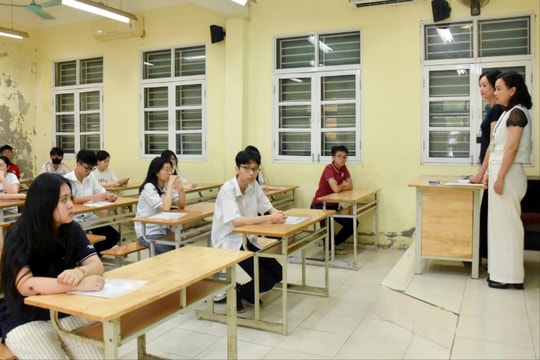 Thí sinh Hà Nội bước vào môn thi cuối của kỳ thi lớp 10