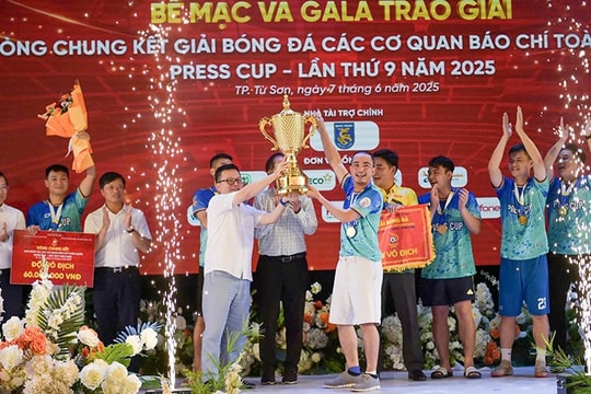 Gala tổng kết và trao Giải bóng đá Press Cup 2025 Lan tỏa những giá trị tích cực của báo chí đến cộng đồng