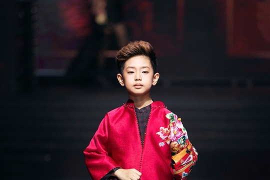 Bùi Khâu Minh Triết tạo ấn tượng mạnh trong show của Cao Minh Tiến