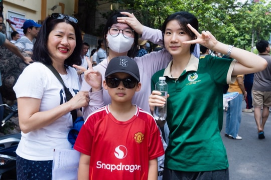 Kết thúc kỳ thi lớp 10 THPT không chuyên Hà Nội