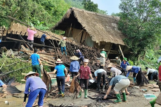 Thủ tướng yêu cầu tập trung hoàn thành mục tiêu xoá nhà tạm, nhà dột nát trên phạm vi cả nước