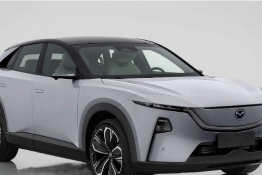 Mazda EZ-60 có 26.000 đơn đặt hàng trước sau hơn 1 tháng ra mắt