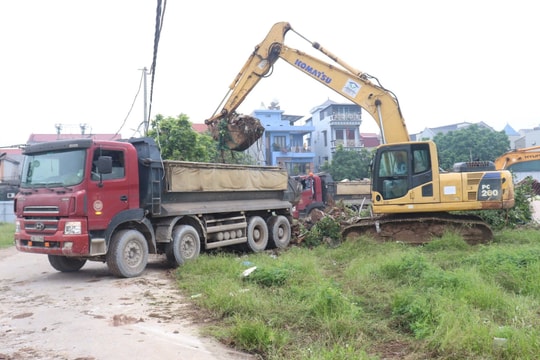 Đông Anh xử lý, cưỡng chế gần 400 trường hợp vi phạm về đất đai, trật tự xây dựng