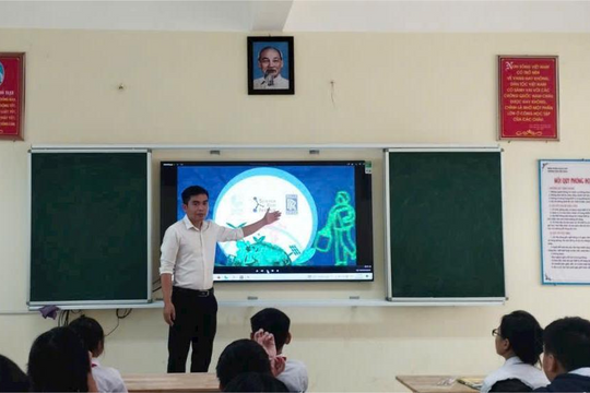 Thầy giáo thắp lửa tinh thần đổi mới, sáng tạo trong kỷ nguyên số