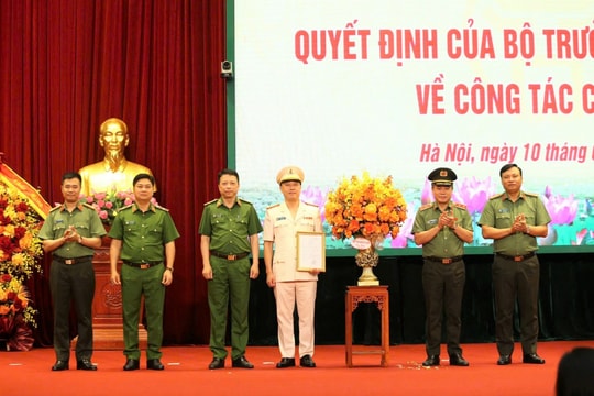Đại tá Nguyễn Đức Long được bổ nhiệm giữ chức Phó Giám đốc Công an thành phố Hà Nội