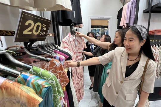 Khuyến mại toàn quốc, giảm giá đến 100%: Thúc đẩy tăng trưởng