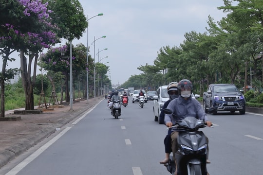 Hà Nội mưa dông, sau đó nắng nóng