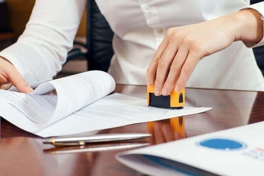 Công chứng viên do Chủ tịch UBND cấp tỉnh bổ nhiệm, miễn nhiệm