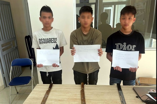 Bắt nhóm đối tượng mang dao kiếm đi cướp tài sản lúc rạng sáng