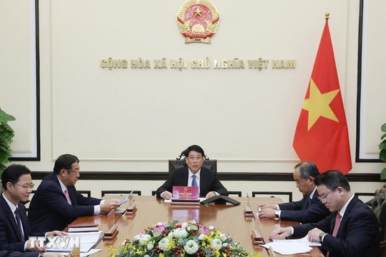 Chủ tịch nước Lương Cường điện đàm với tân Tổng thống Hàn Quốc