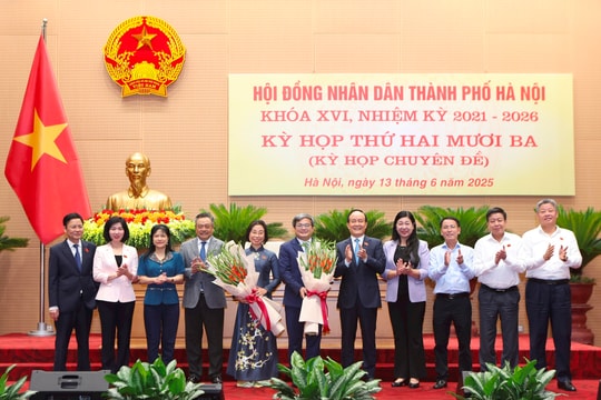 Hà Nội: Bầu bổ sung Phó Chủ tịch HĐND thành phố và Phó Chủ tịch UBND thành phố