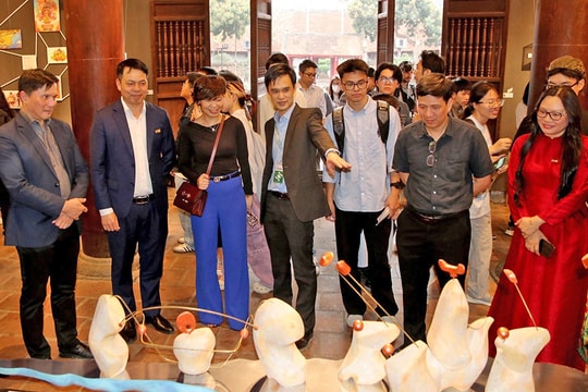 Các di tích, di sản của Thủ đô: Luồng sinh khí mới từ giới trẻ