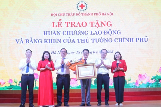 Tôn vinh 115 cá nhân, gia đình tiêu biểu trong phong trào Chữ thập đỏ, hiến máu tình nguyện