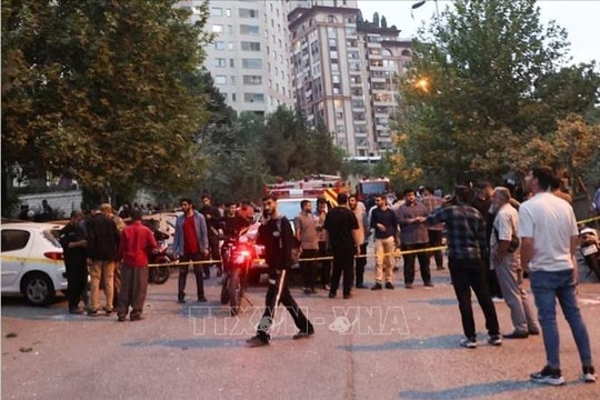 Israel tấn công Iran: Tehran tuyên bố chuẩn bị trả đũa