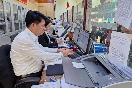 Hà Nội không để gián đoạn giải quyết thủ tục hành chính khi sắp xếp tổ chức bộ máy