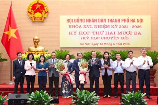 Hà Nội: Bầu bổ sung Phó Chủ tịch HĐND thành phố và Phó Chủ tịch UBND thành phố