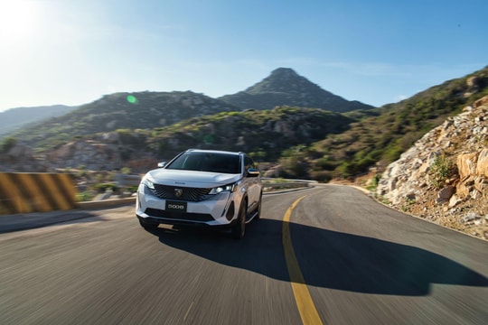 Sở hữu xe Peugeot giá từ 808 triệu đồng cùng quà tặng hấp dẫn