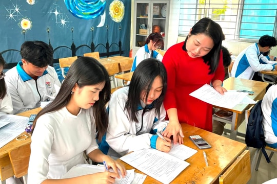 [Podcast] Tin tức ngày 16-6: Không cấm dạy thêm, bỏ quy định tập sự