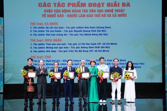 Trao giải cuộc vận động sáng tác văn học nghệ thuật về nghề báo, người làm báo năm 2025