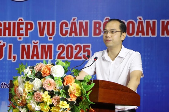 Khai mạc Trại huấn luyện kỹ năng, nghiệp vụ cán bộ Đoàn khối trường