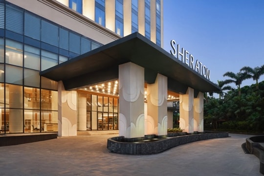 Cùng Sheraton Hanoi West trải nghiệm công việc liền mạch, dễ dàng “gặp mặt thần tượng” và thư giãn, giải phóng căng thẳng suốt mùa hè!