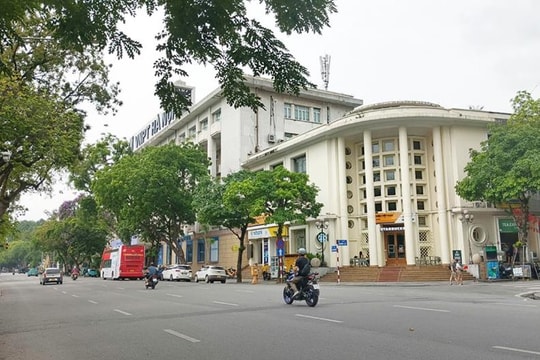 Hà Nội ngày nắng, chiều tối có mưa rào