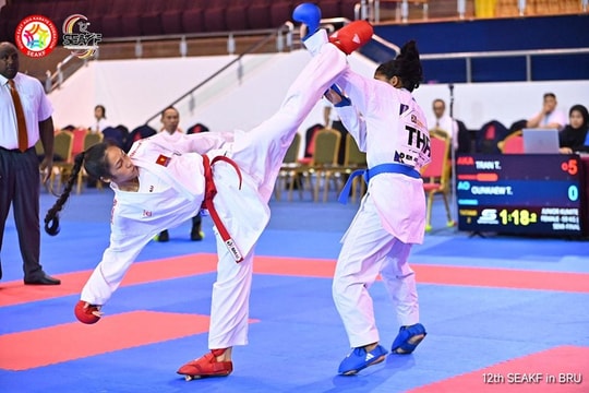 Karate Việt Nam giành 11 HCV trong ngày mở màn giải vô địch Đông Nam Á 2025