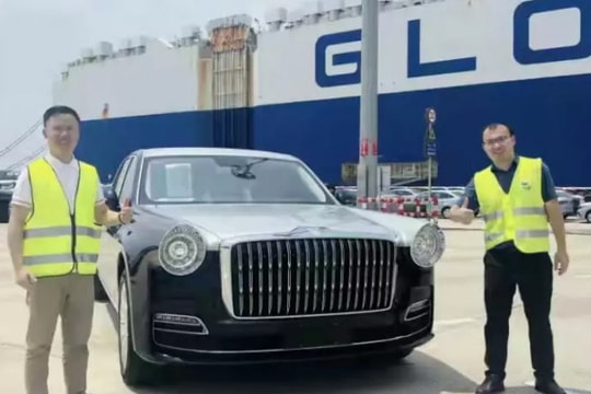 Đại gia Dubai chi hơn 39 tỷ VNĐ để tậu limousine Hongqi Guoli