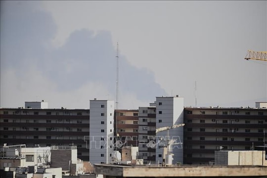 Căng thẳng Israel - Iran: Israel mở loạt không kích mới vào Tehran