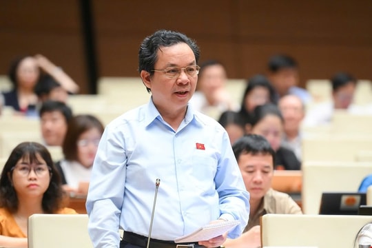 Việc bãi bỏ thuế khoán là chủ trương rất đúng của Đảng và Nhà nước
